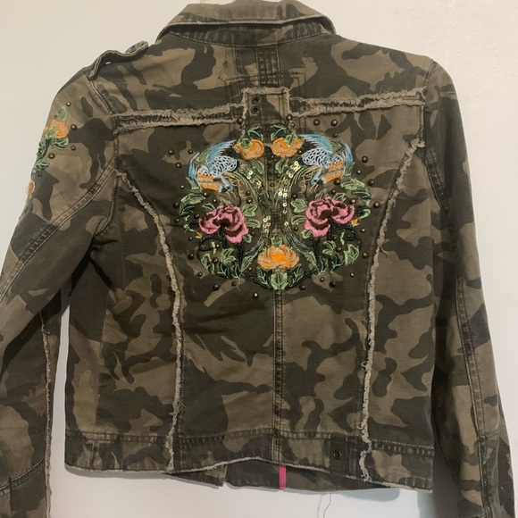 Camo jacket bordada - Picture 2 of 4
